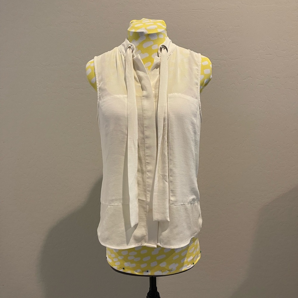 H&M sleeveless white top
